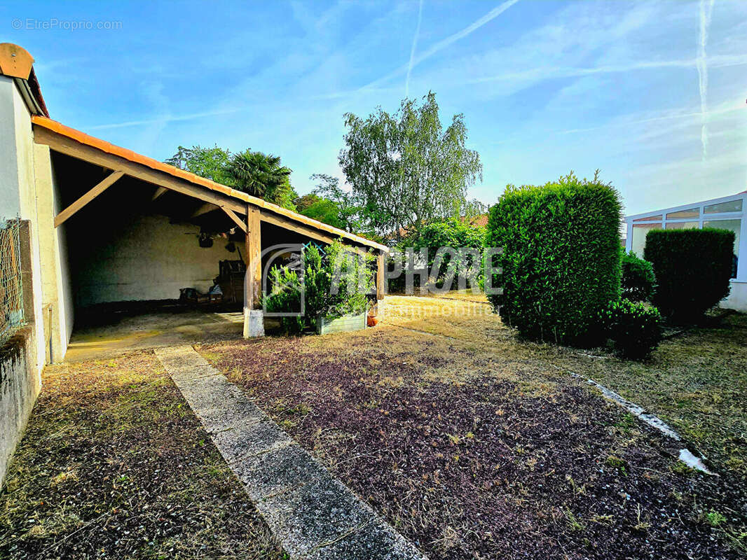 Appartement à REZE