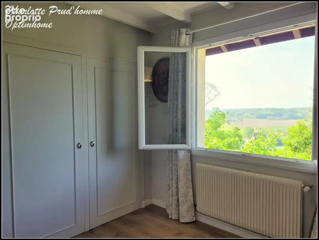 Maison avec vue et jardin arboré - 180m² - photo 8