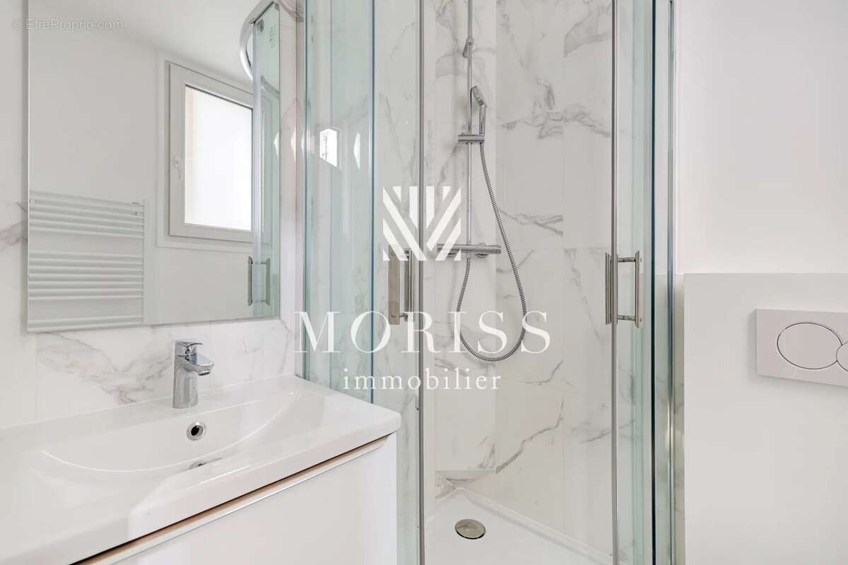 Appartement à PARIS-15E