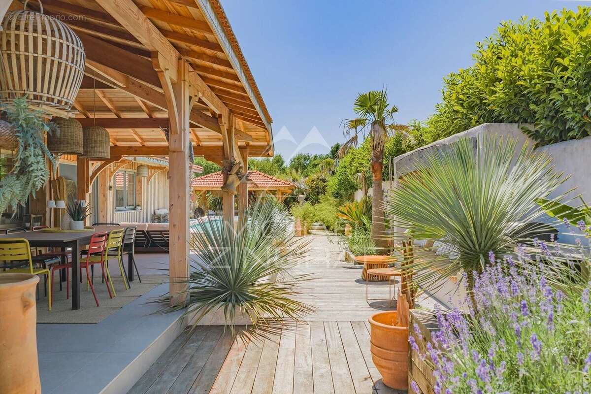 Maison à MIOS