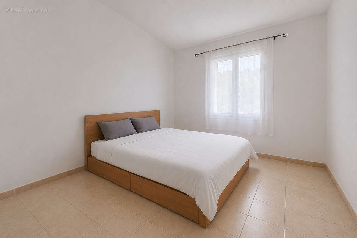 Maison à LEZIGNAN-CORBIERES