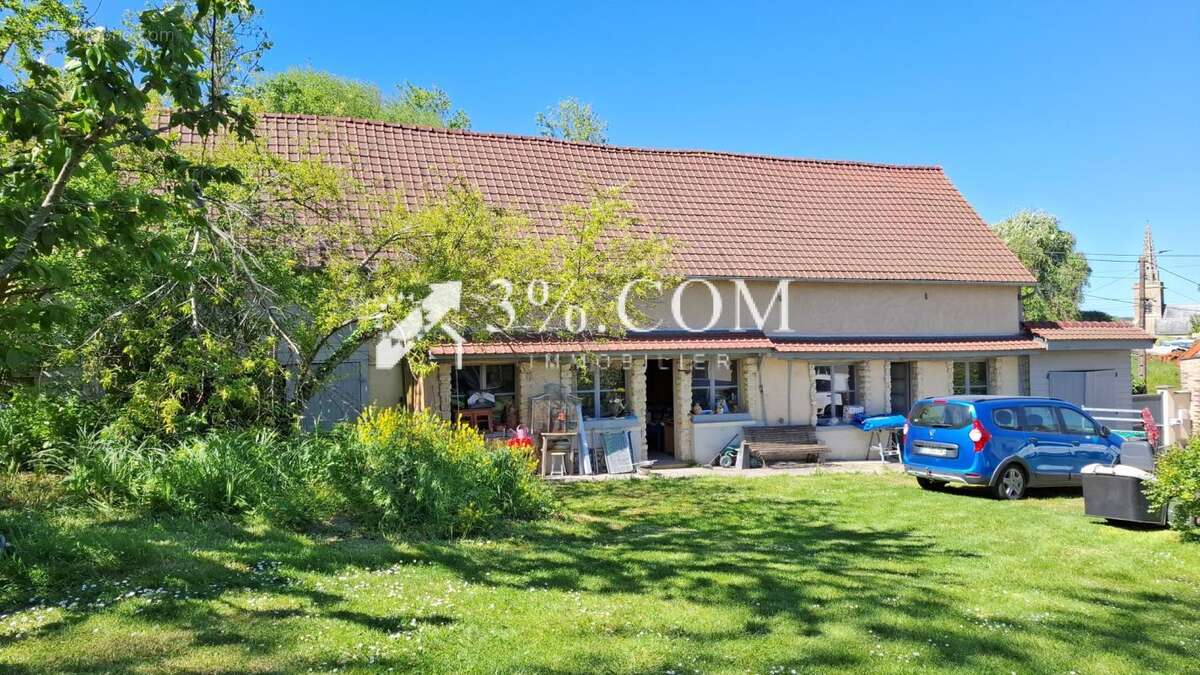 Maison à FONTAINE-SUR-SOMME