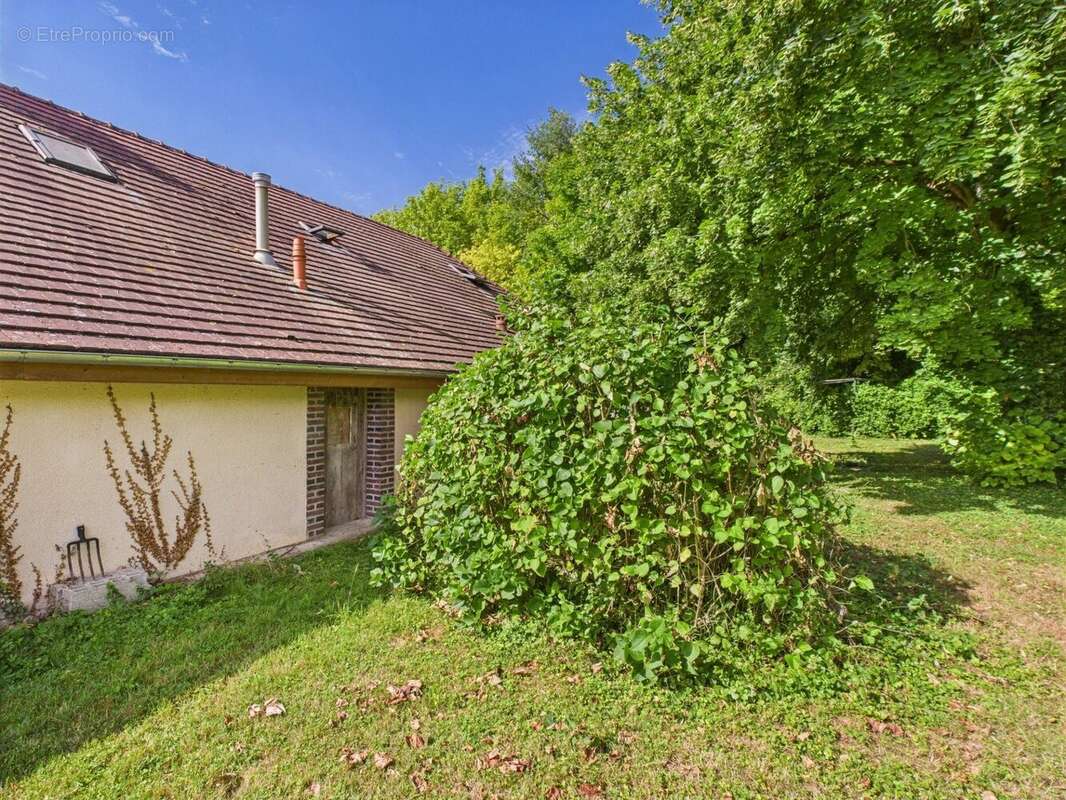 Maison à VALLANT-SAINT-GEORGES