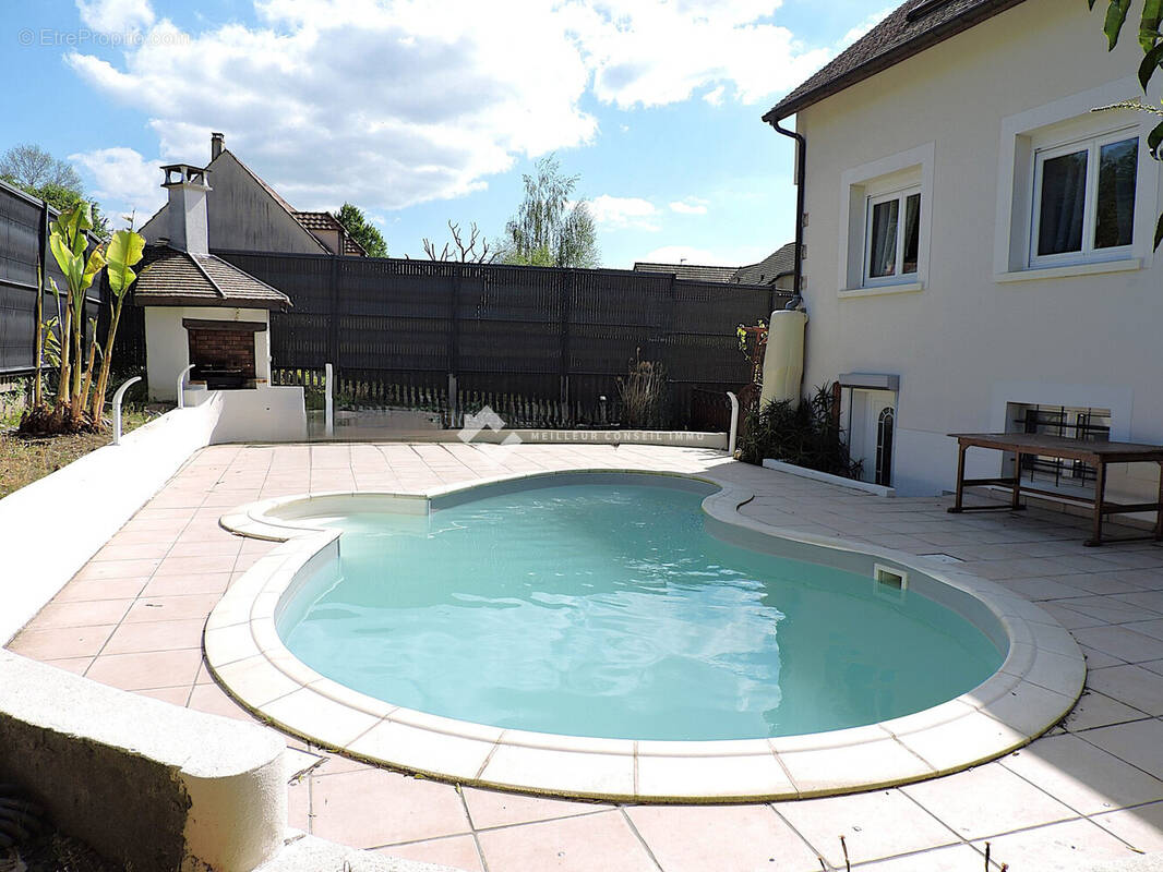 Maison 175 m² à Dampmart  - photo 4