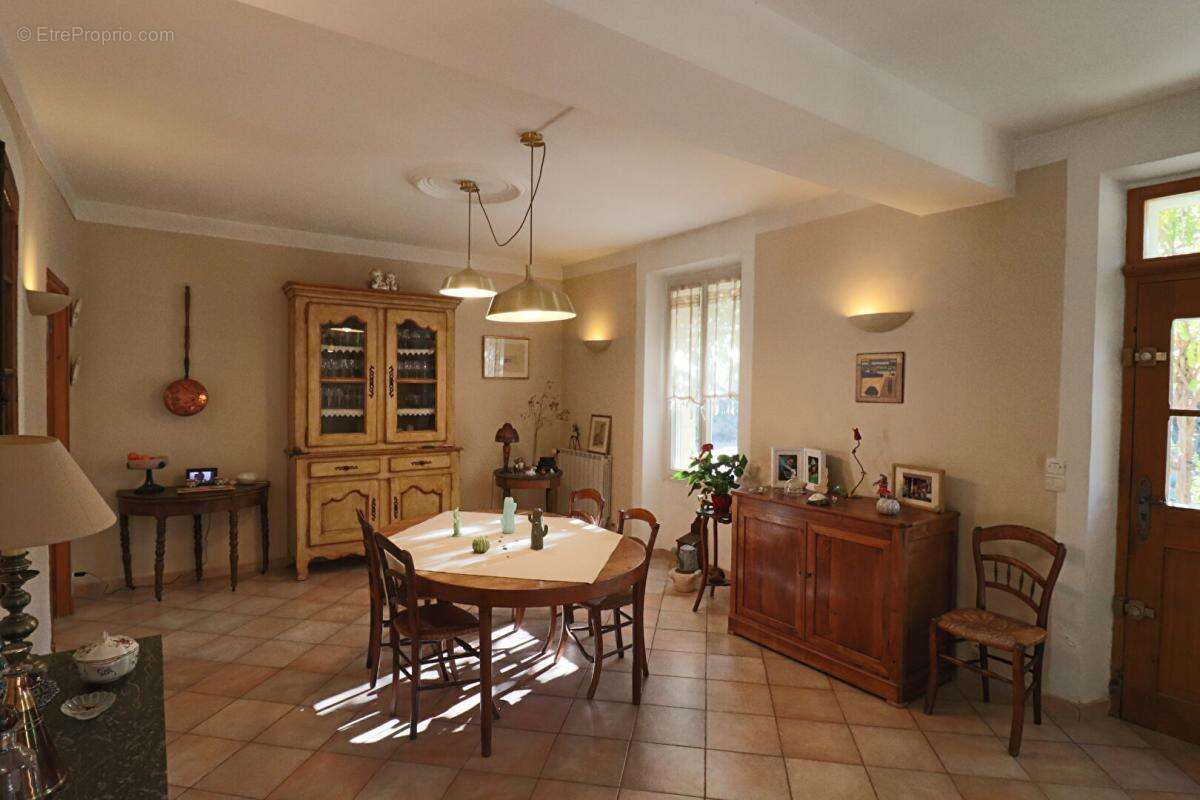 Maison à BEDARRIDES