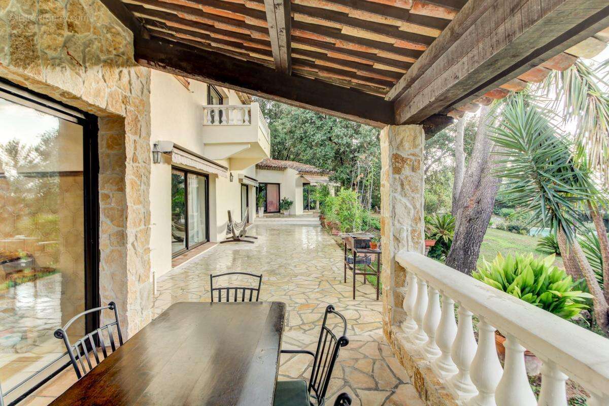 Maison à LA COLLE-SUR-LOUP