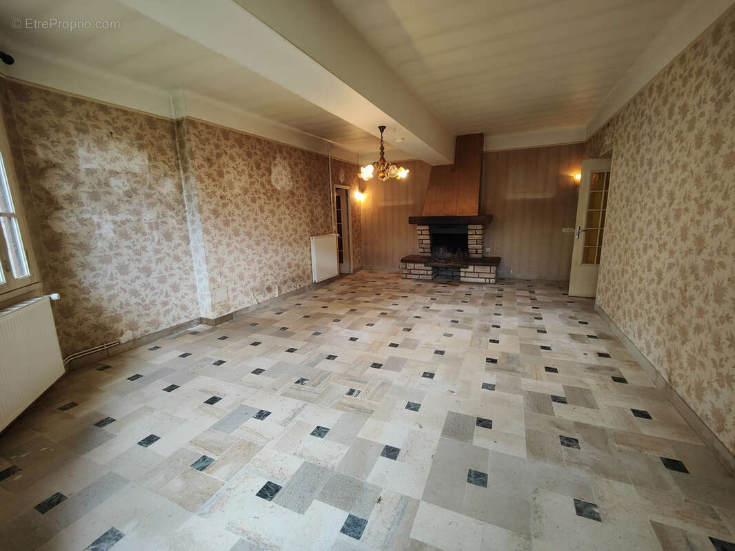 Maison à BUSSY-EN-OTHE