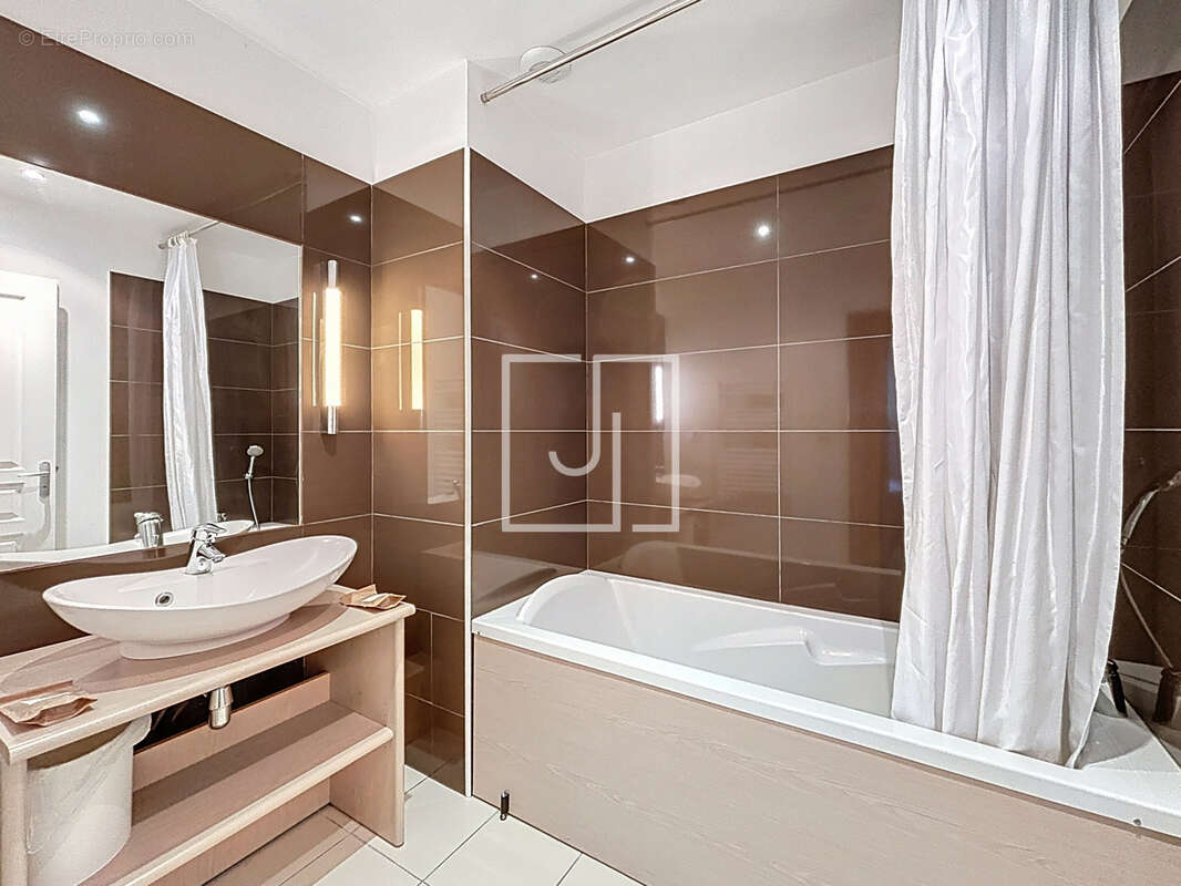 Appartement à JAUSIERS