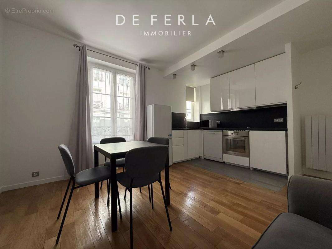 Appartement à PARIS-15E