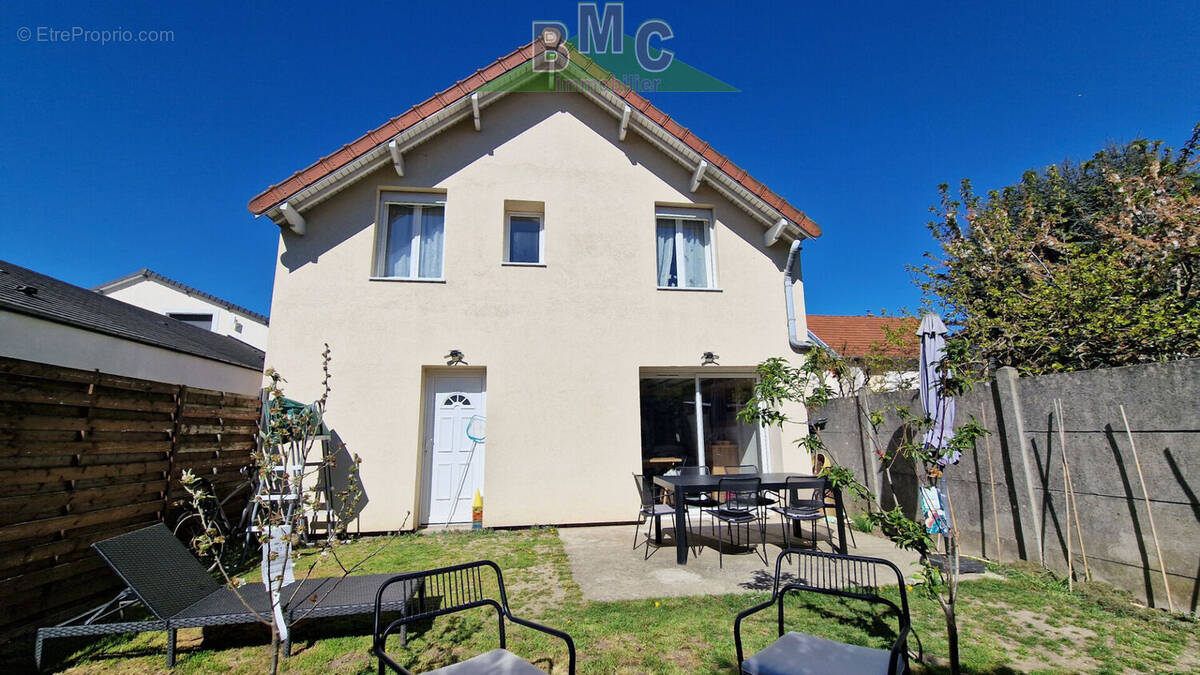 Maison à LE PLESSIS-BOUCHARD