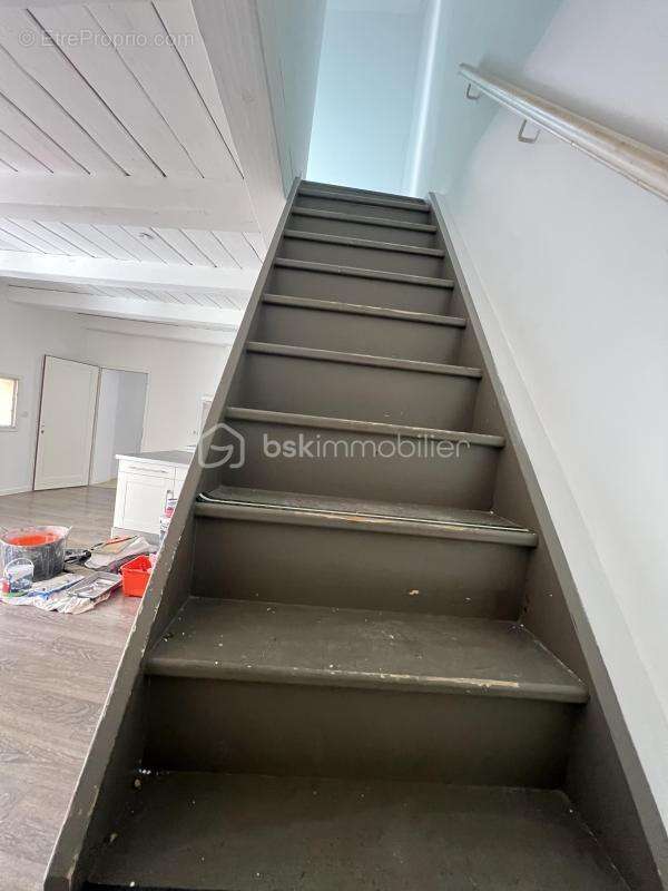 Appartement à FAYENCE