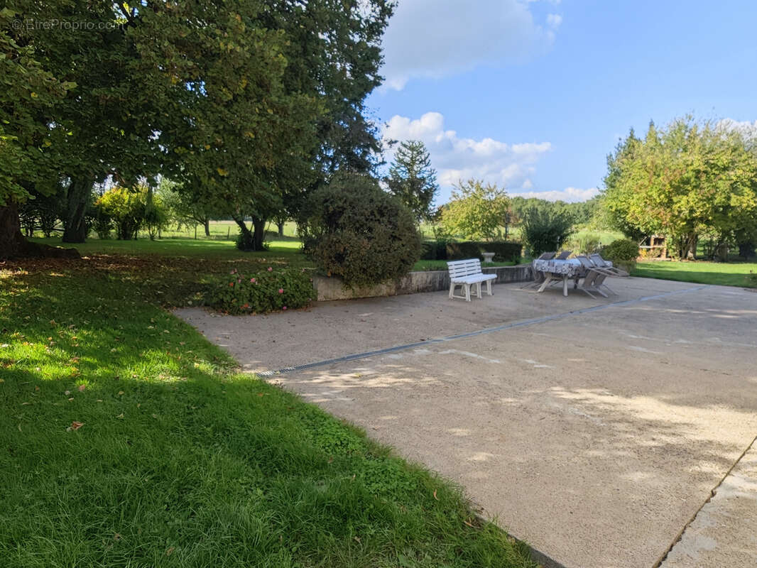 Maison à ATHEE-SUR-CHER