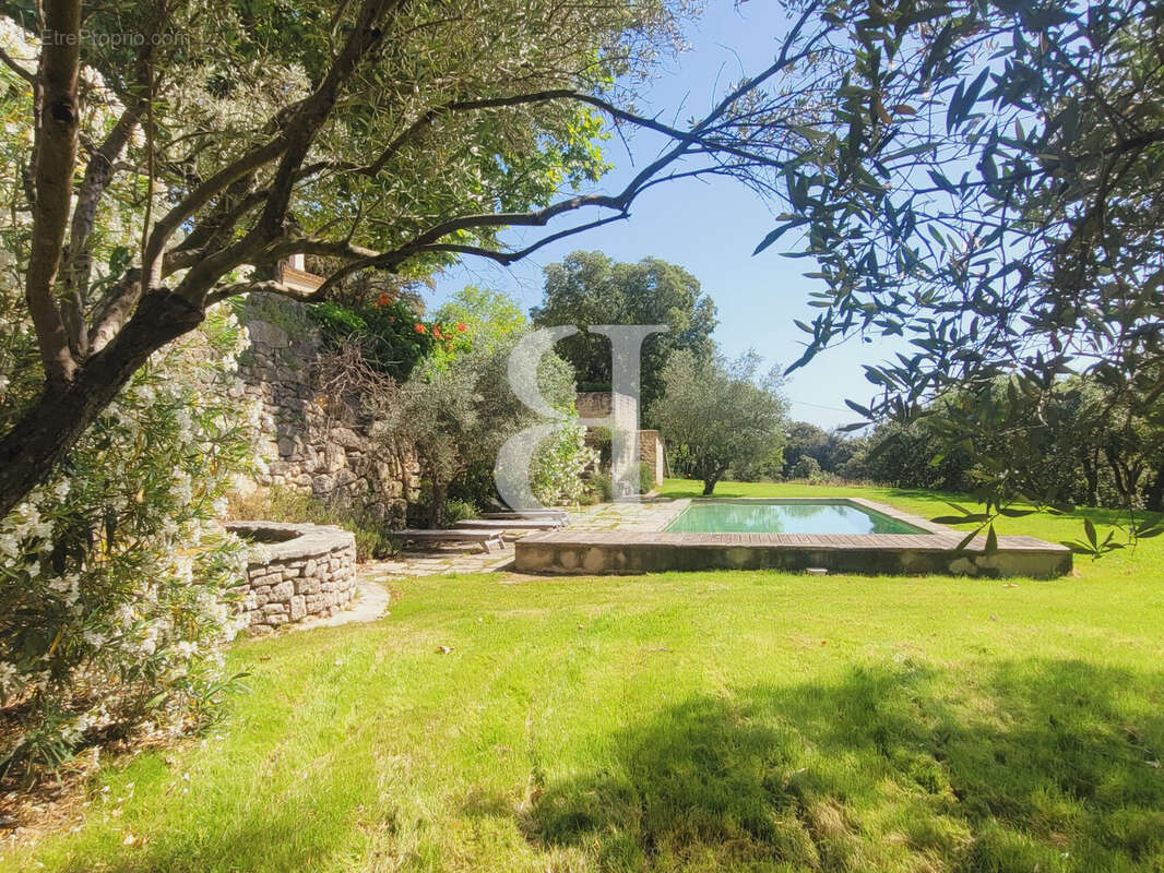 Maison à GRIGNAN