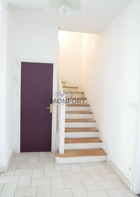 Maison de ville en pierre rénovée   5 chambres (ou 4 + bureau), jardin avec cuisine d’été   157 m2 - photo 9