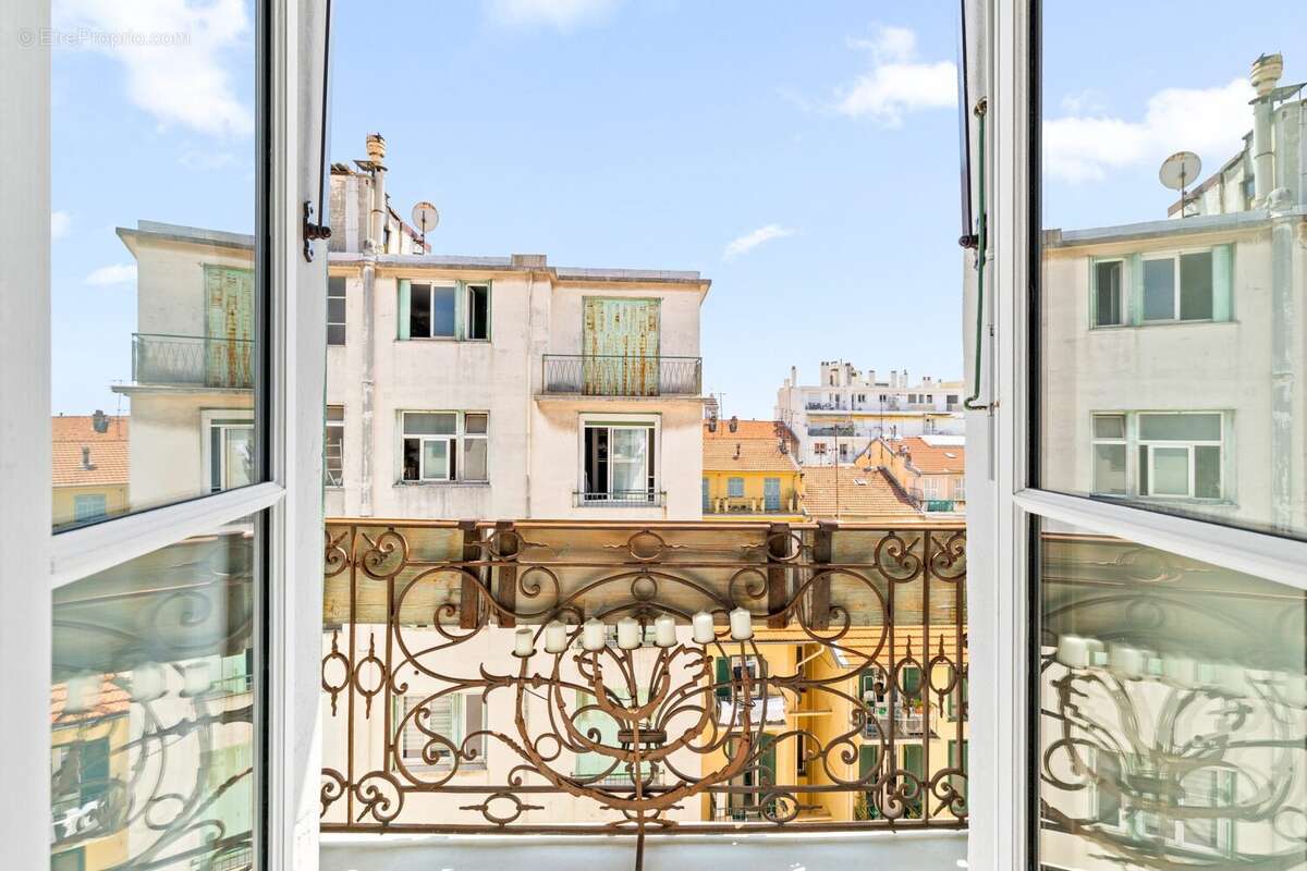 Appartement 80 m² à Nice  - photo 2