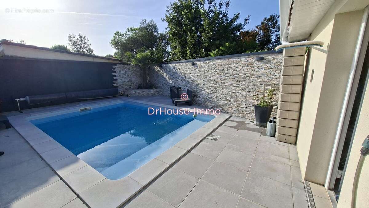 Maison 115 m² à Ambares-Et-Lagrave  - photo 29