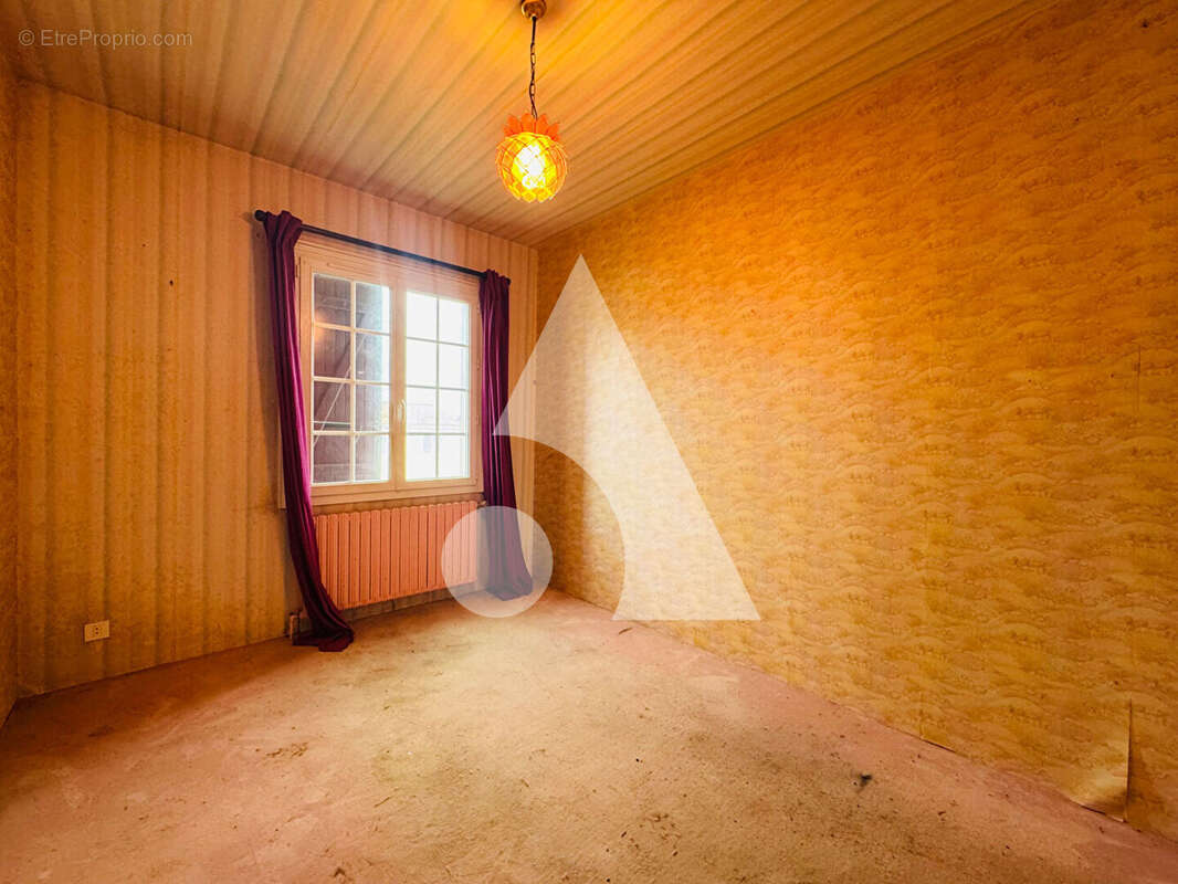 Maison à LA GENETOUZE