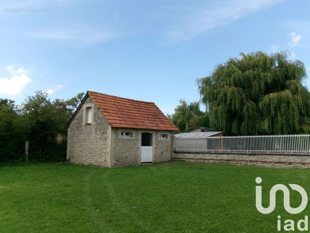 Maison 137 m² à Saonnet  - photo 4