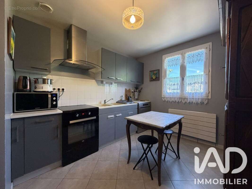 Maison 84 m² à Doue-La-Fontaine  - photo 5