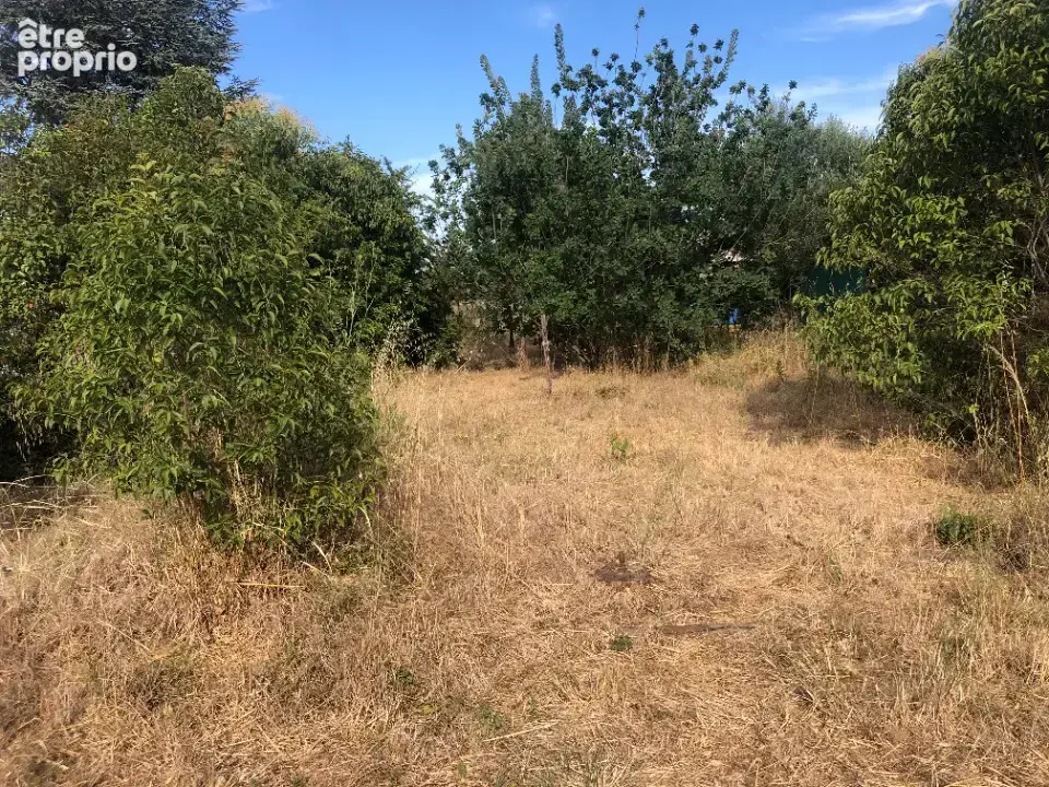 Terrain à CUERS