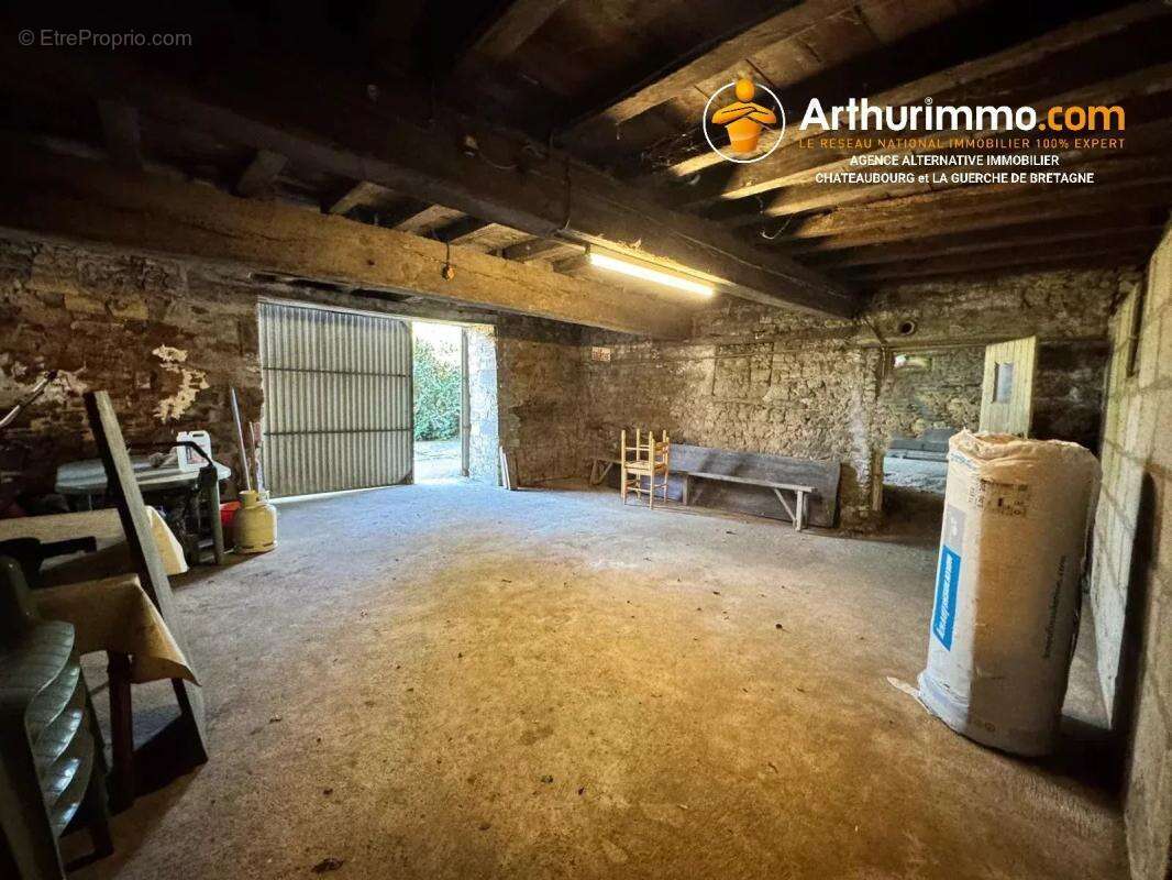 Maison de ville de plain-pied à La Guerche-de-Bretagne - photo 8