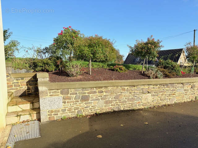 Maison à BEAUMESNIL