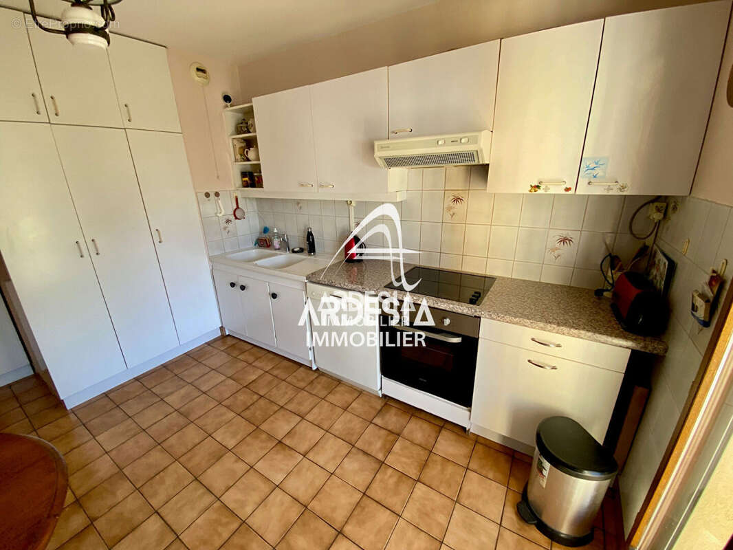À vendre à Saint-Jean-de-Maurienne   Appartement lumineux avec balcon et garage - photo 12