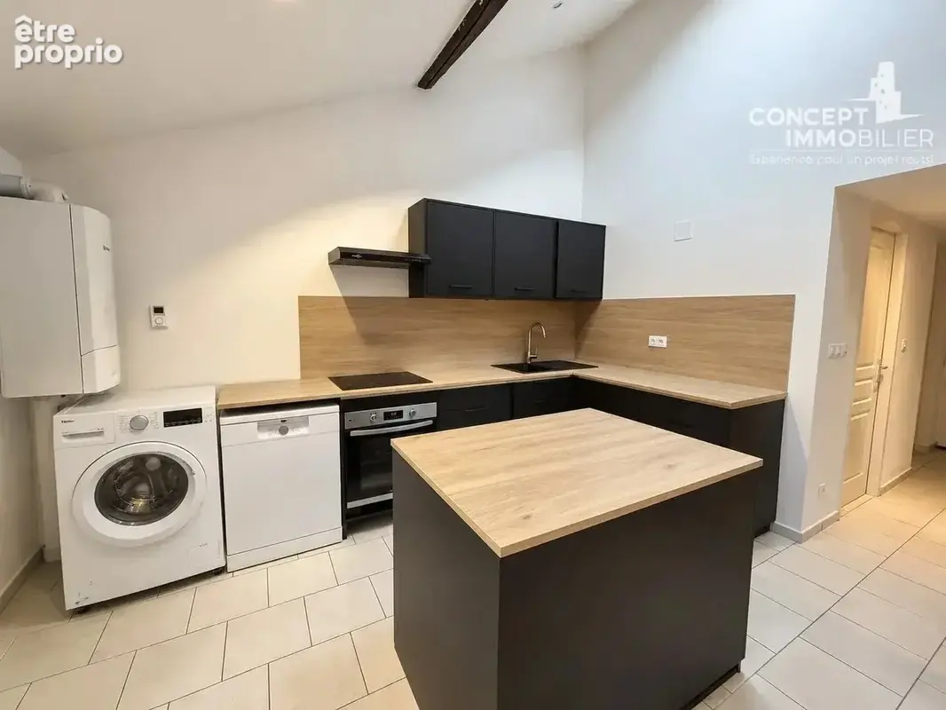 Immeuble de rapport rénové – 3 appartements - photo 9