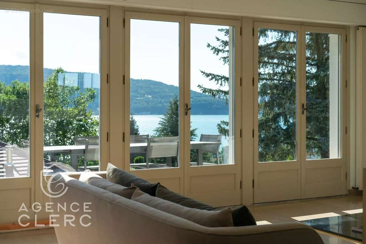 Maison à VEYRIER-DU-LAC