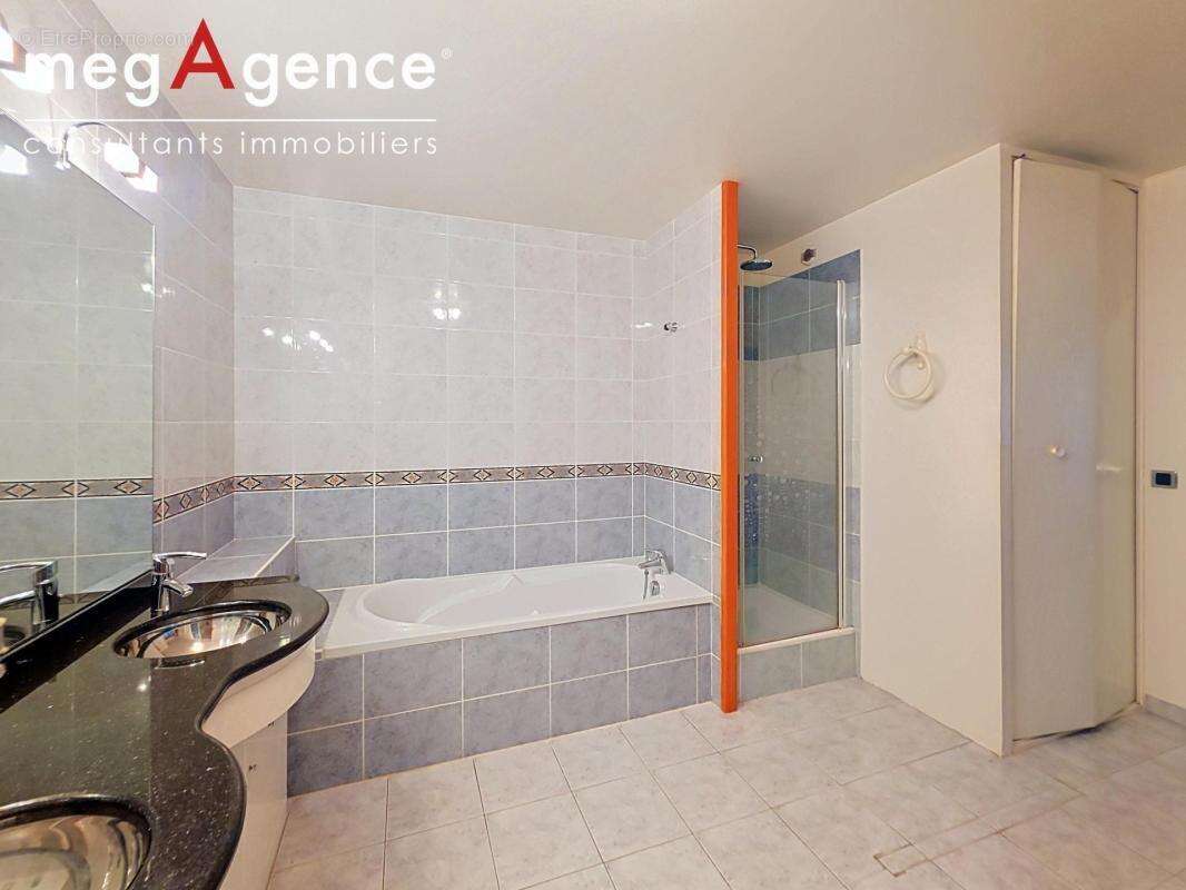 Caen mémorial – dernier étage, 127 m2  – superbe appartement duplex t4  avec terrasse - photo 13
