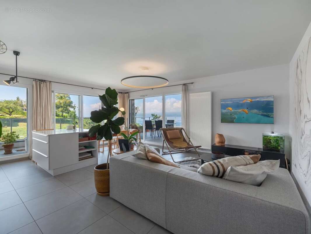 Appartement à NEUVECELLE