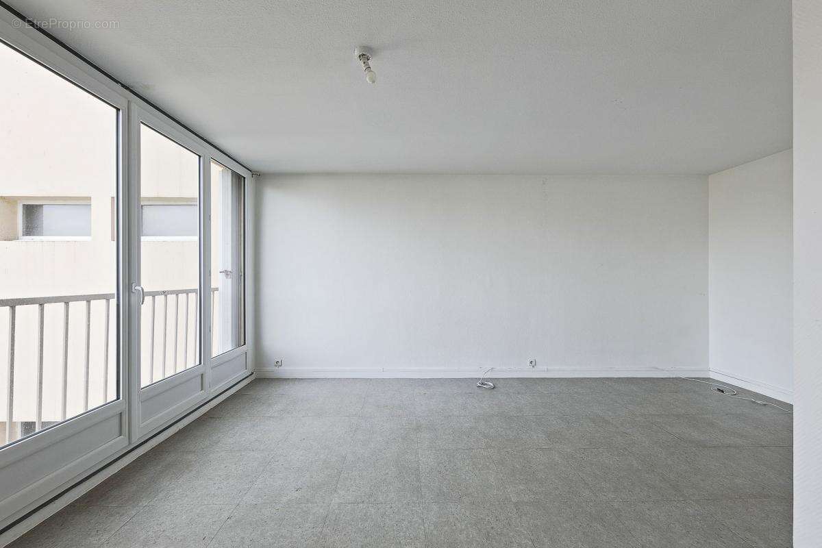 Appartement à LE PLESSIS-TREVISE