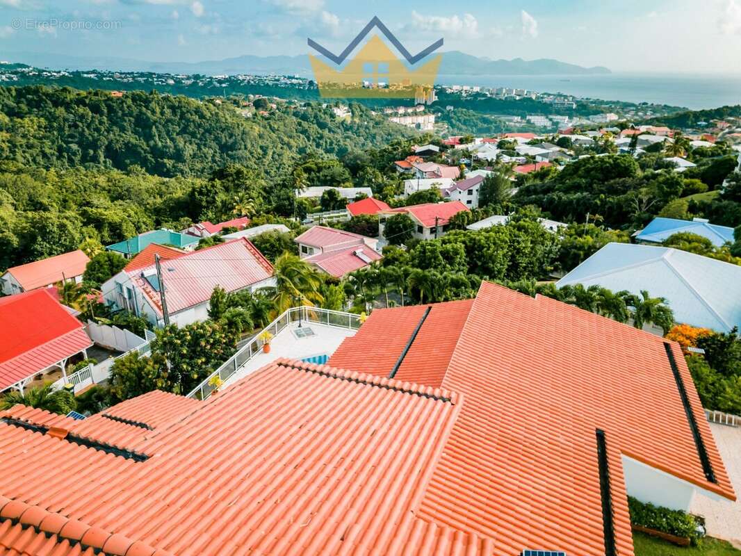 Maison à SCHOELCHER