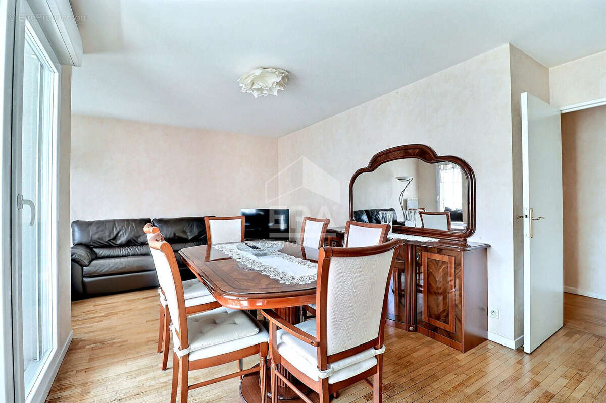 Appartement à SAINT-DENIS