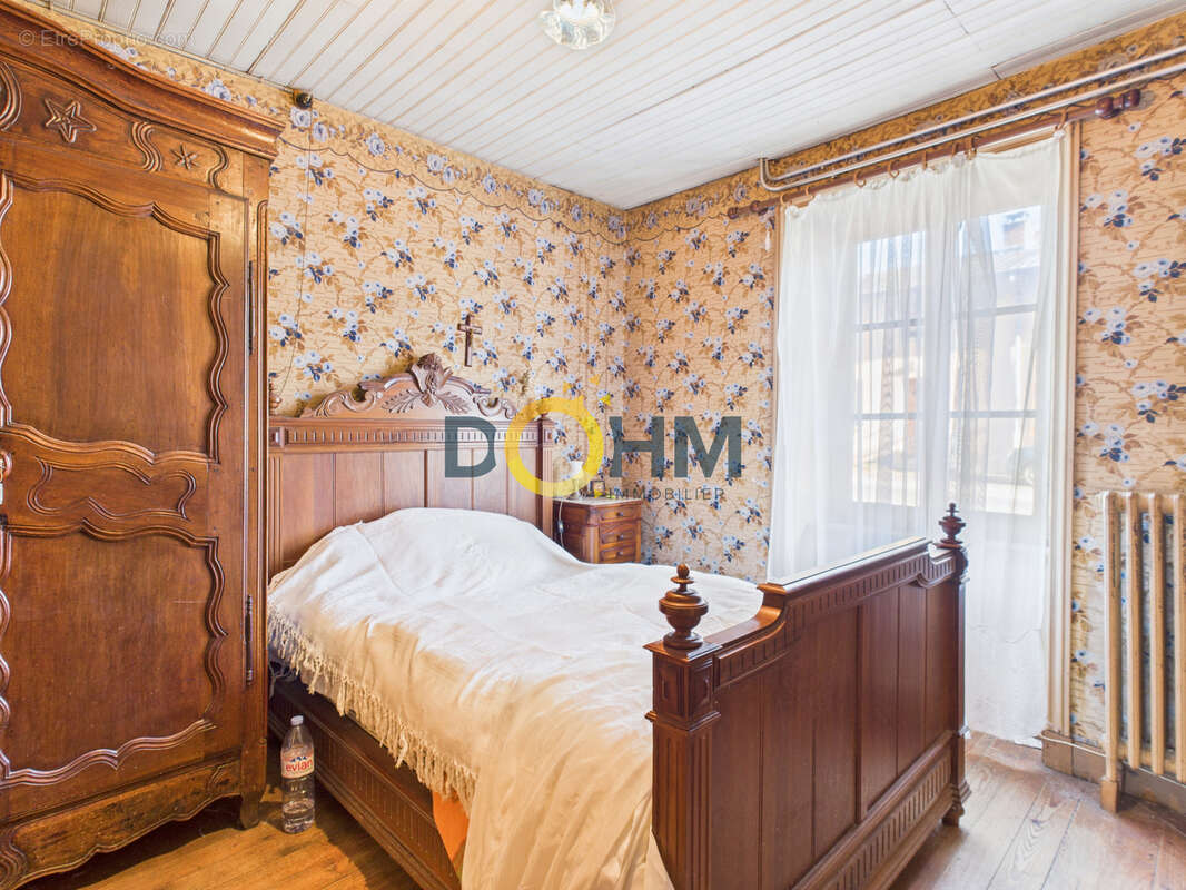 A vendre ambertmaison 185 m2,jardin clos et garage - photo 6