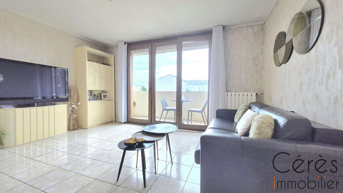 Appartement à ROMAINVILLE