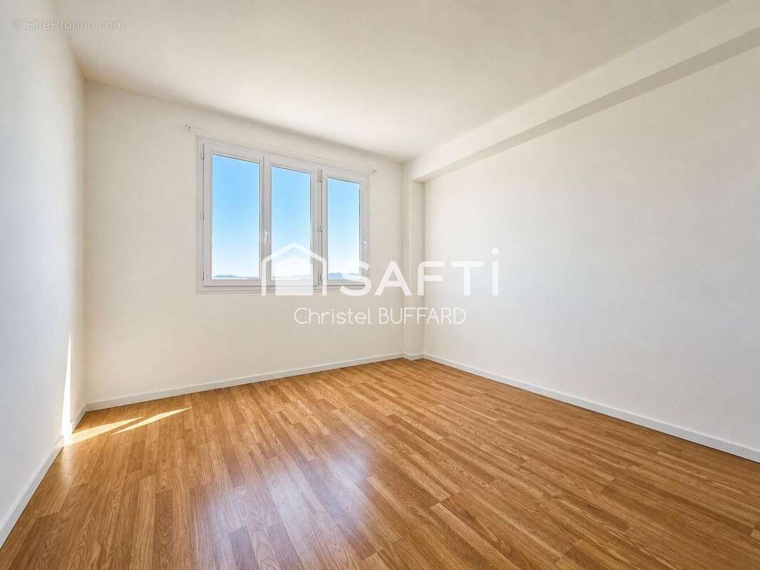 Photo 3 - Appartement à MARSEILLE-4E