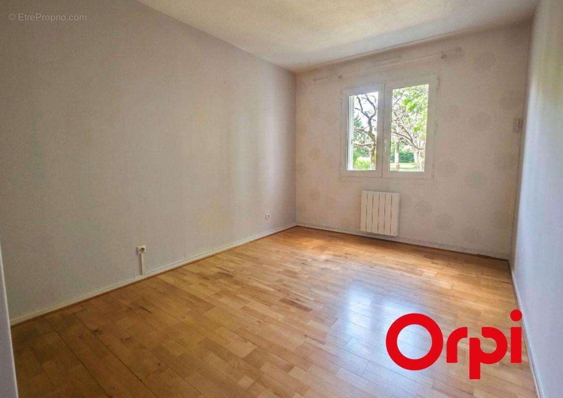 T4 85m² - 2 Chambres - balcon - garage - Moulin à Vent - Lyon 8 - photo 10
