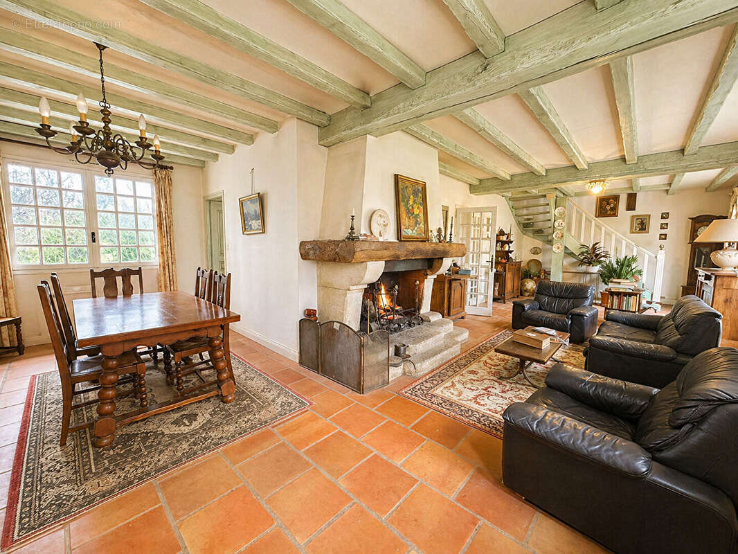 Maison à LOUBAJAC