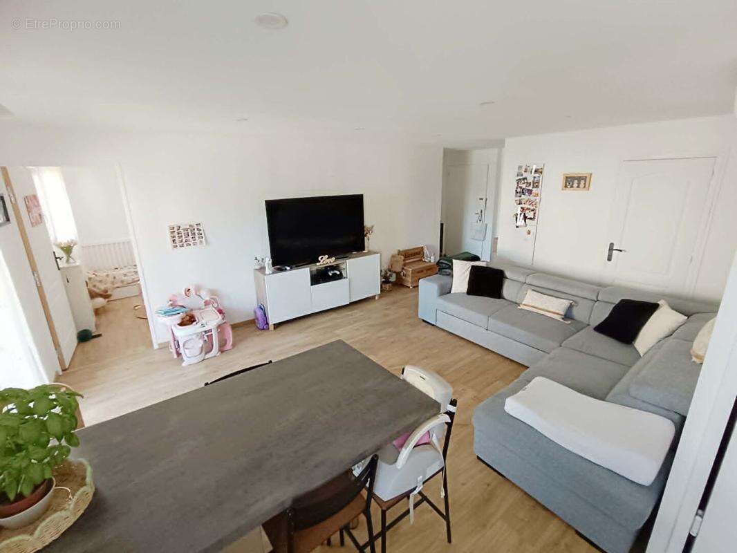 Appartement Miramas Balcon ET Place de parking - photo 3