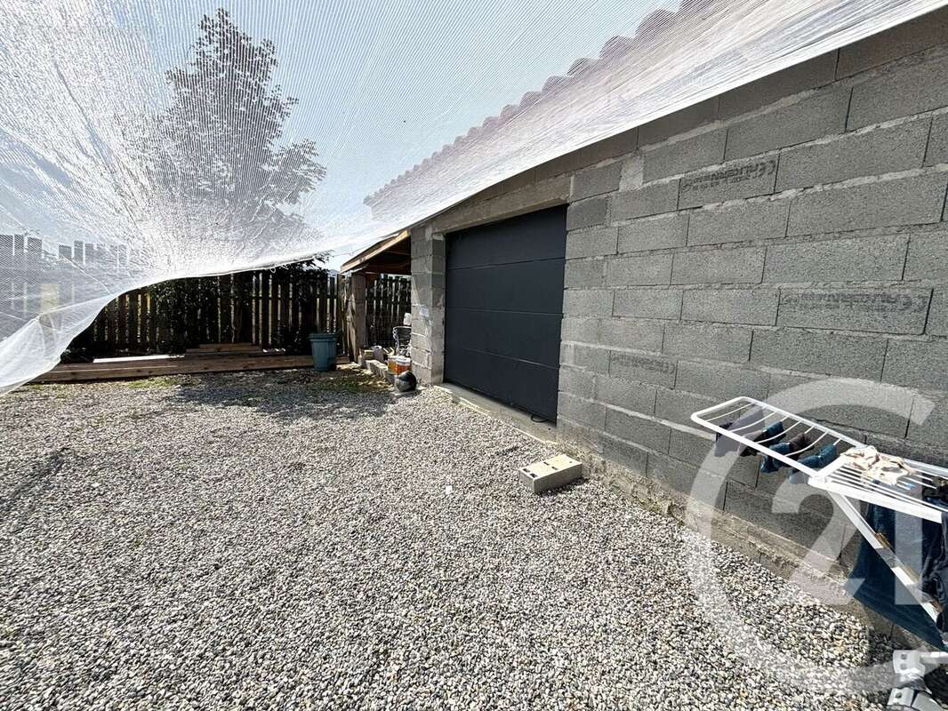 Maison à CAMPAGNE-SUR-ARIZE