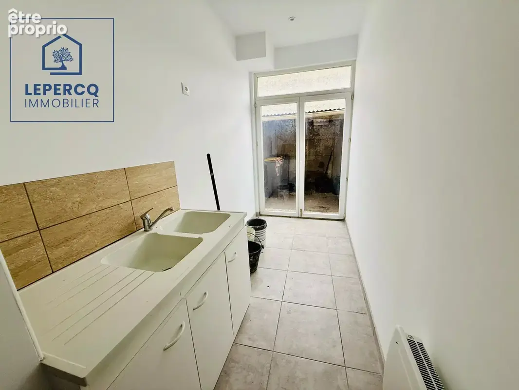 Appartement en rez-de-chaussée au centre-ville de villers-cotterêts - photo 2