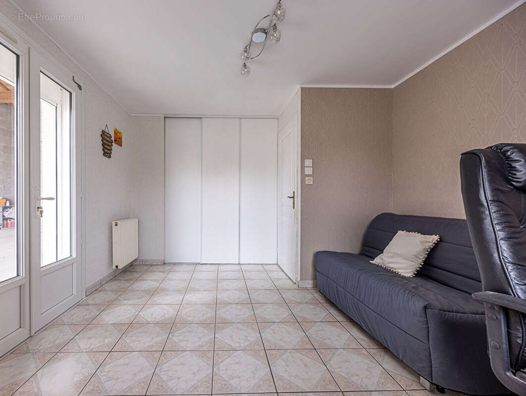 Maison familiale de plain-pied à découvrir ! - photo 5