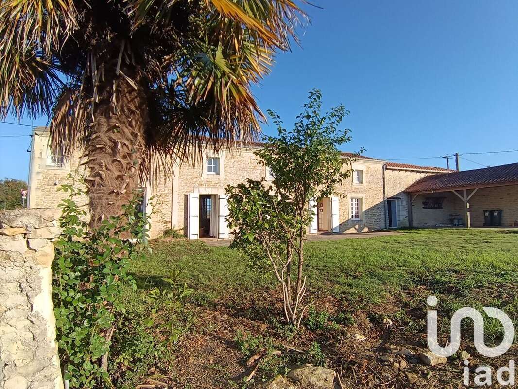 Photo 2 - Maison à LOUZY