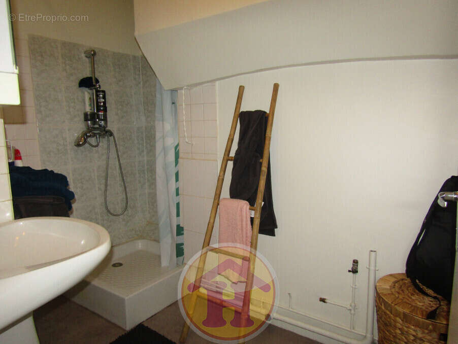 Appartement à SAINT-VICTURNIEN