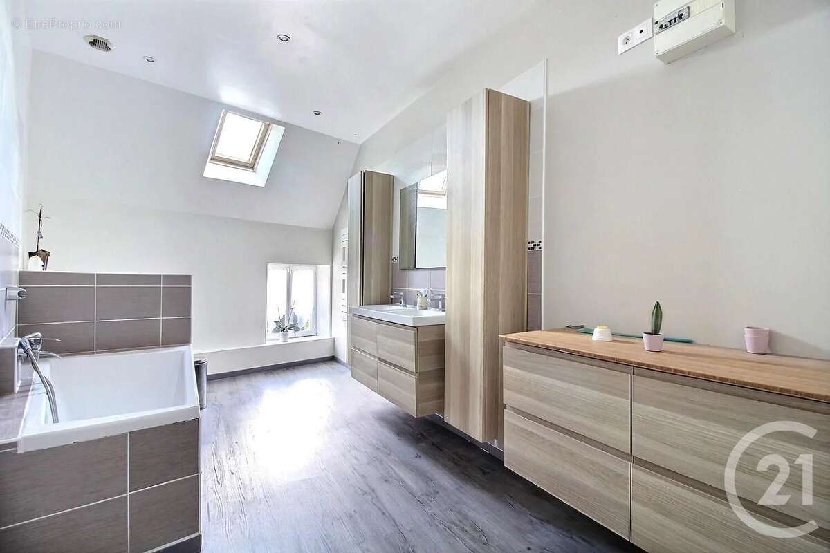 Maison à CHATEAU-THIERRY