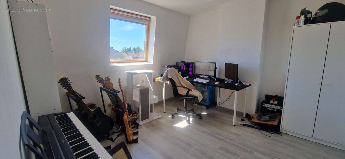 Appartement 250 m² à Armentieres  - photo 8