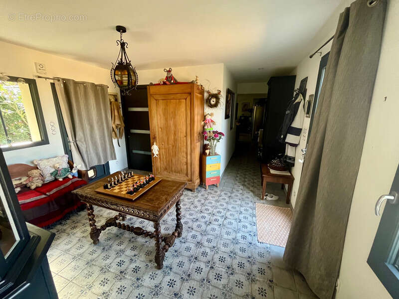 Maison à SAINTE-RADEGONDE-DES-NOYERS