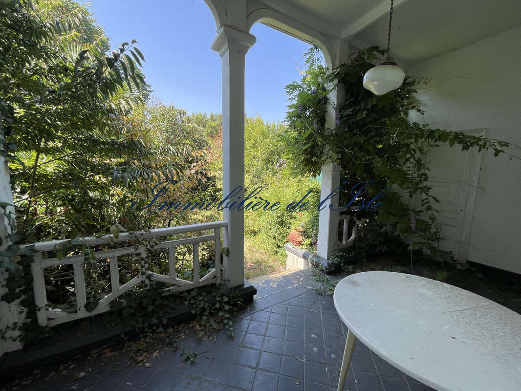 Maison bourgeoise de caractere avec jardin en centre-ville - photo 5