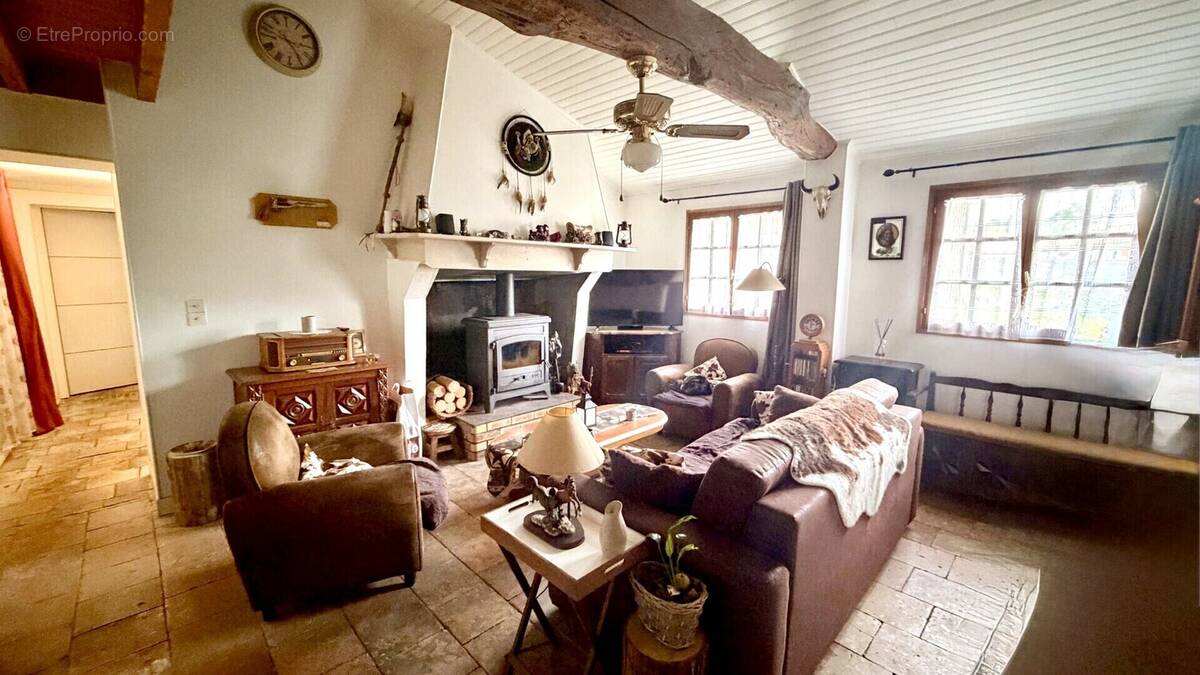 Maison à BELIN-BELIET
